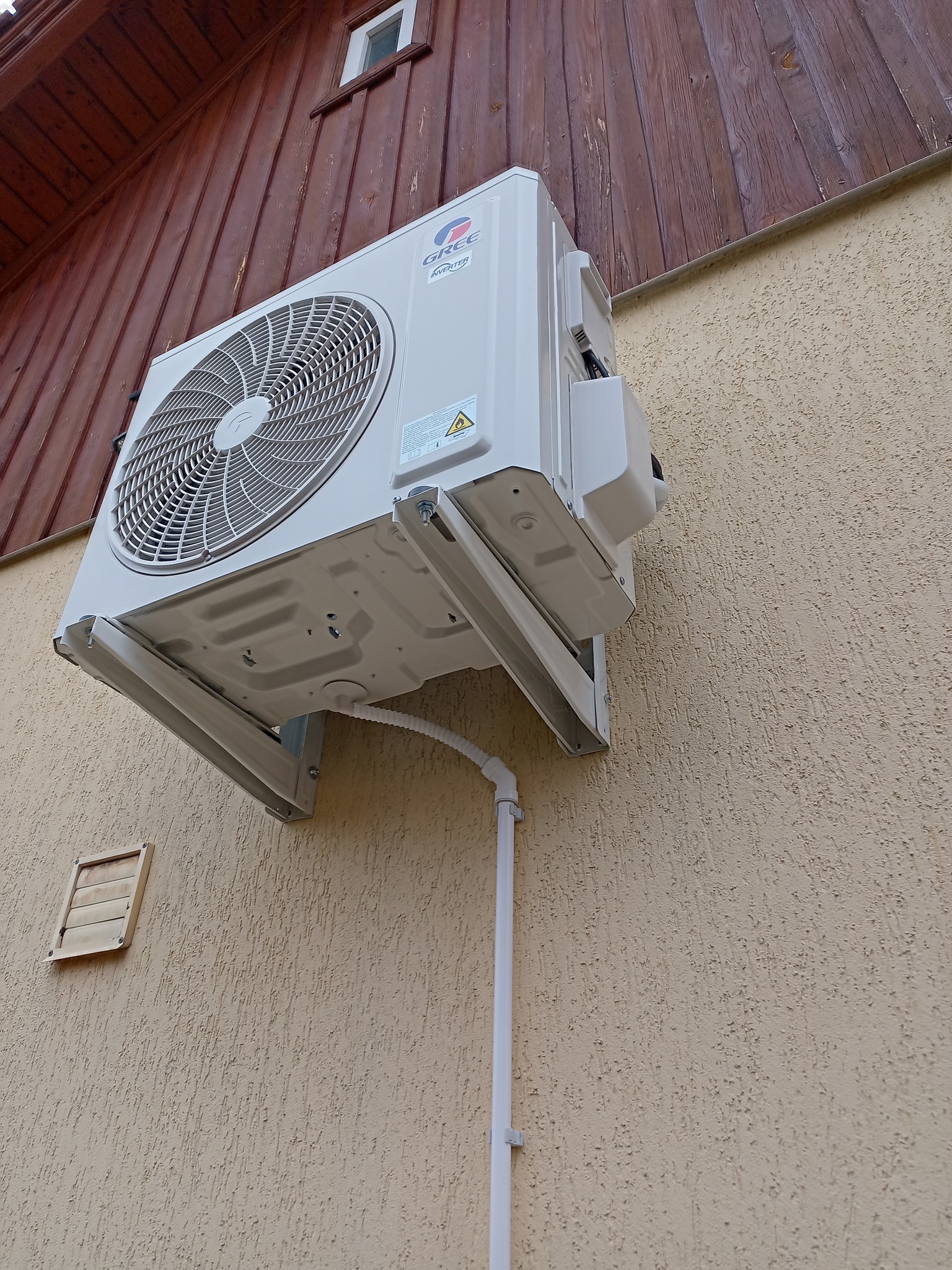 480575916_1023709716444674_2421333927633524483_n Referenciák