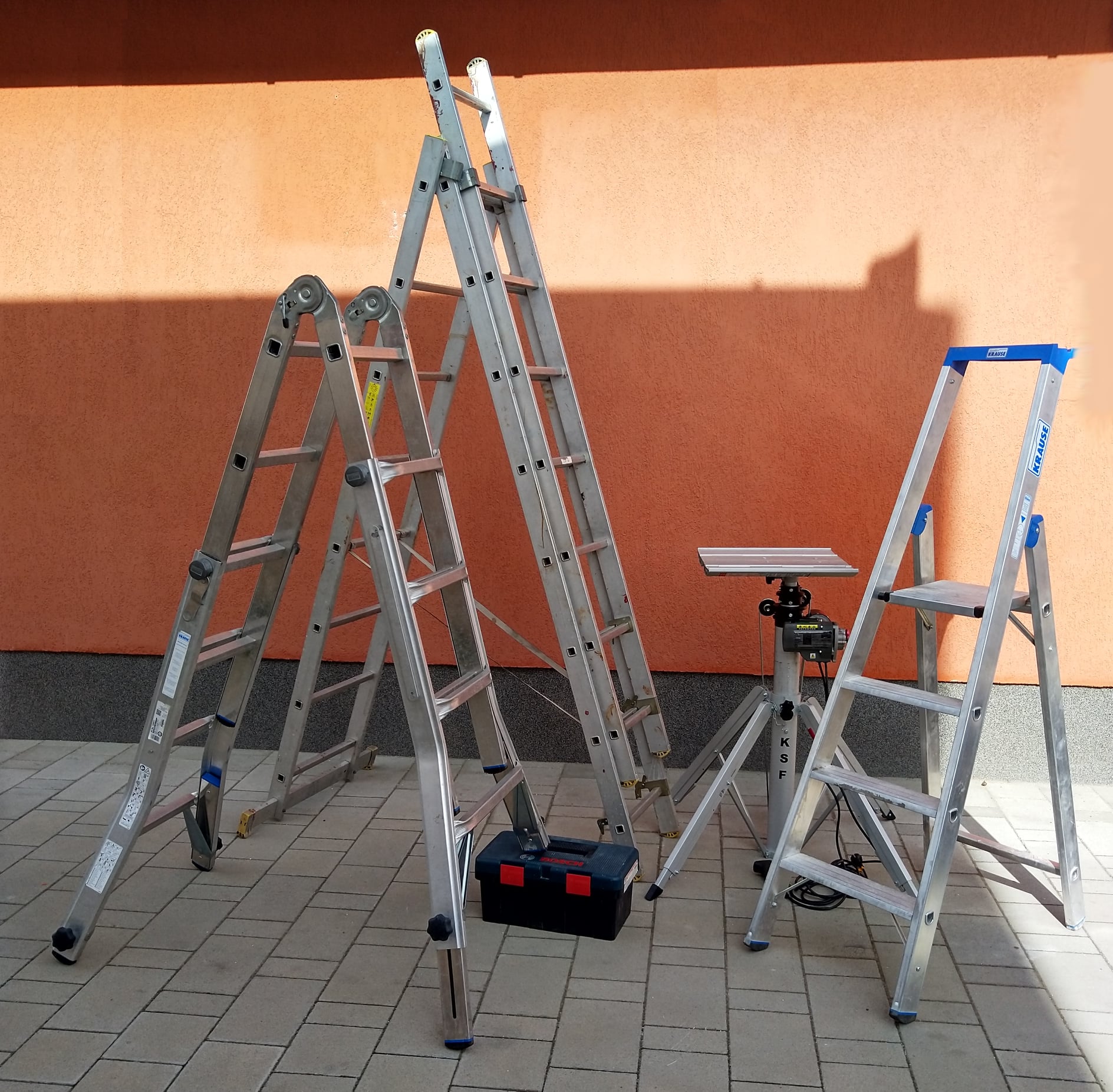 485797746_1050149493800696_8063154056812388284_n Rólunk / Felszerelés, szerszámok, gépek