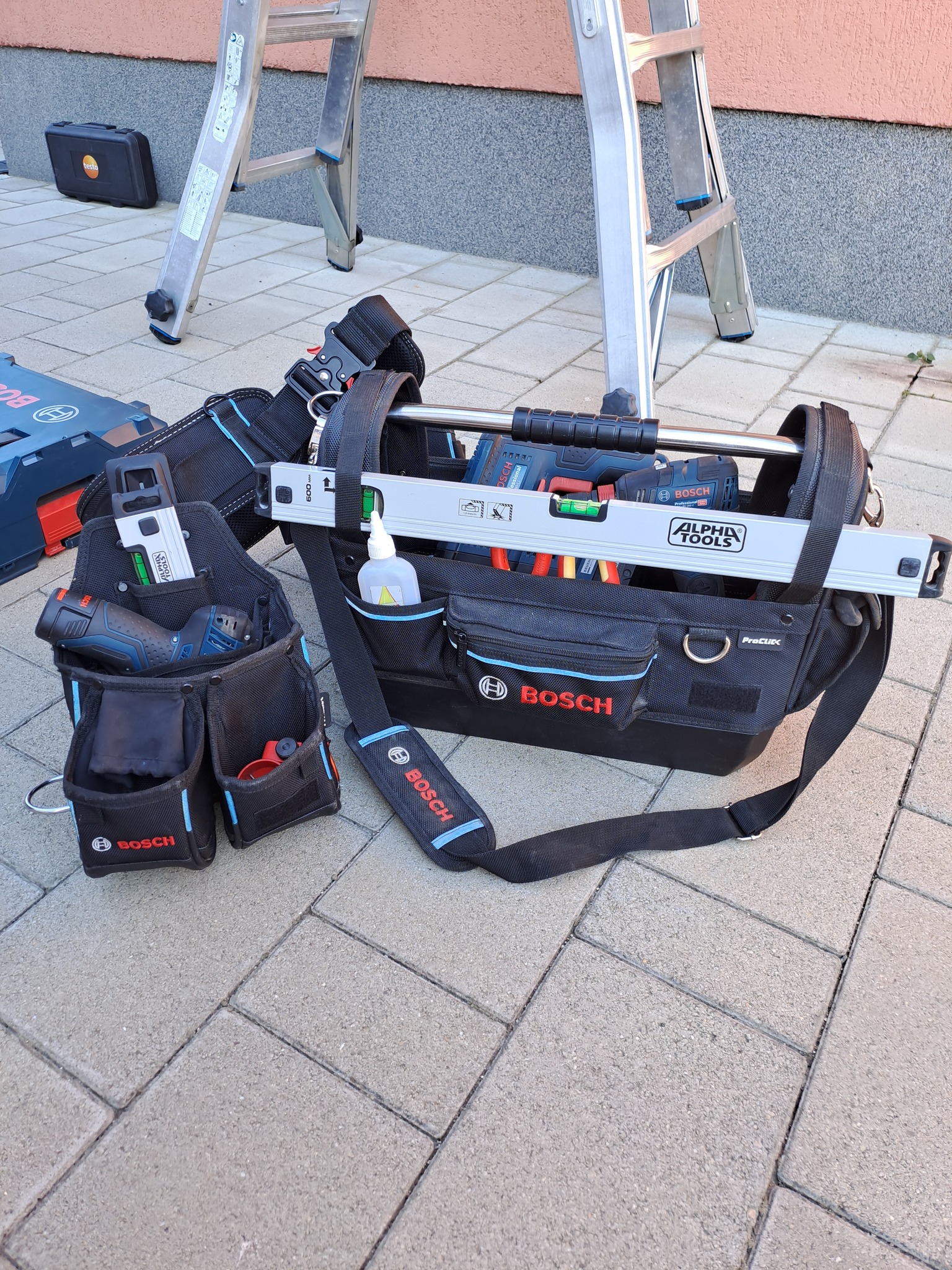 485814287_1050150703800575_1292058170641961838_n Rólunk / Felszerelés, szerszámok, gépek