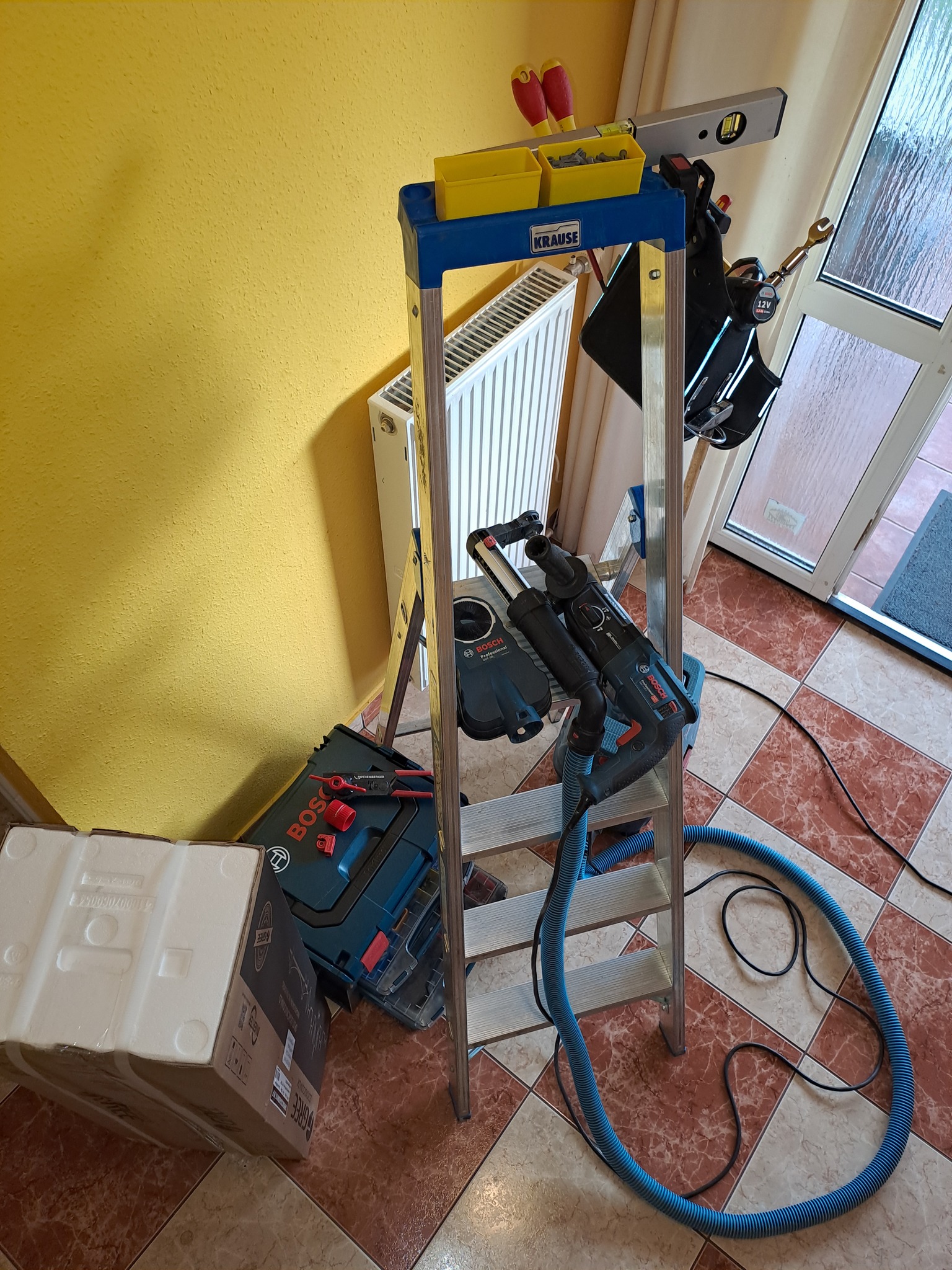 486138653_1050149560467356_8523183402960973619_n Rólunk / Felszerelés, szerszámok, gépek