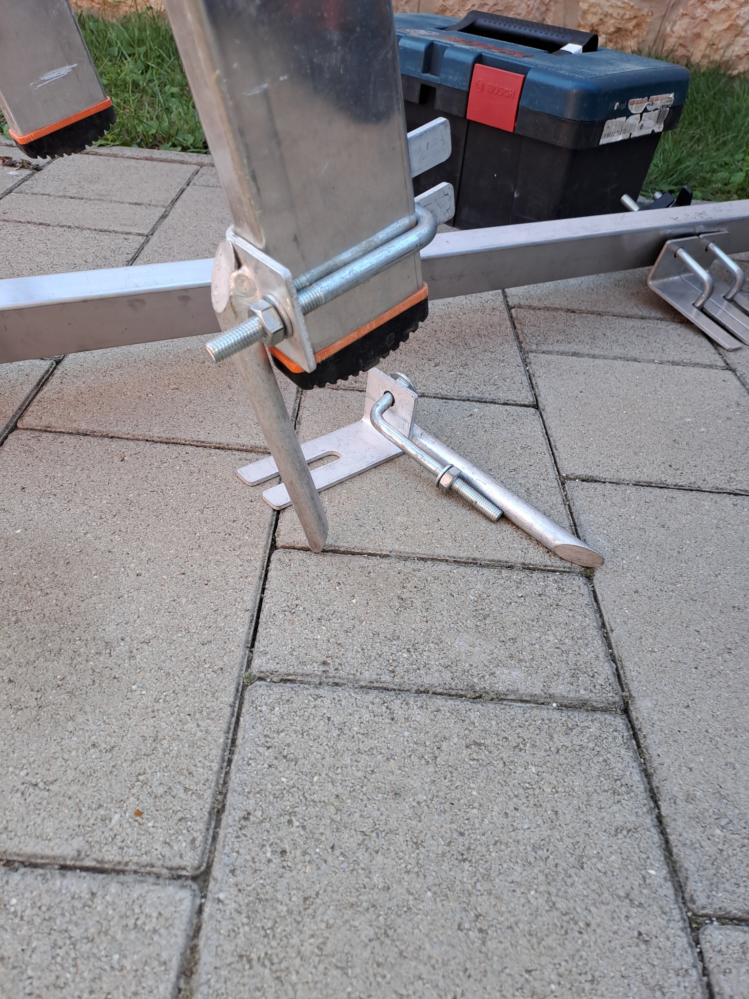 486198662_1050150783800567_4661151220066371554_n Rólunk / Felszerelés, szerszámok, gépek