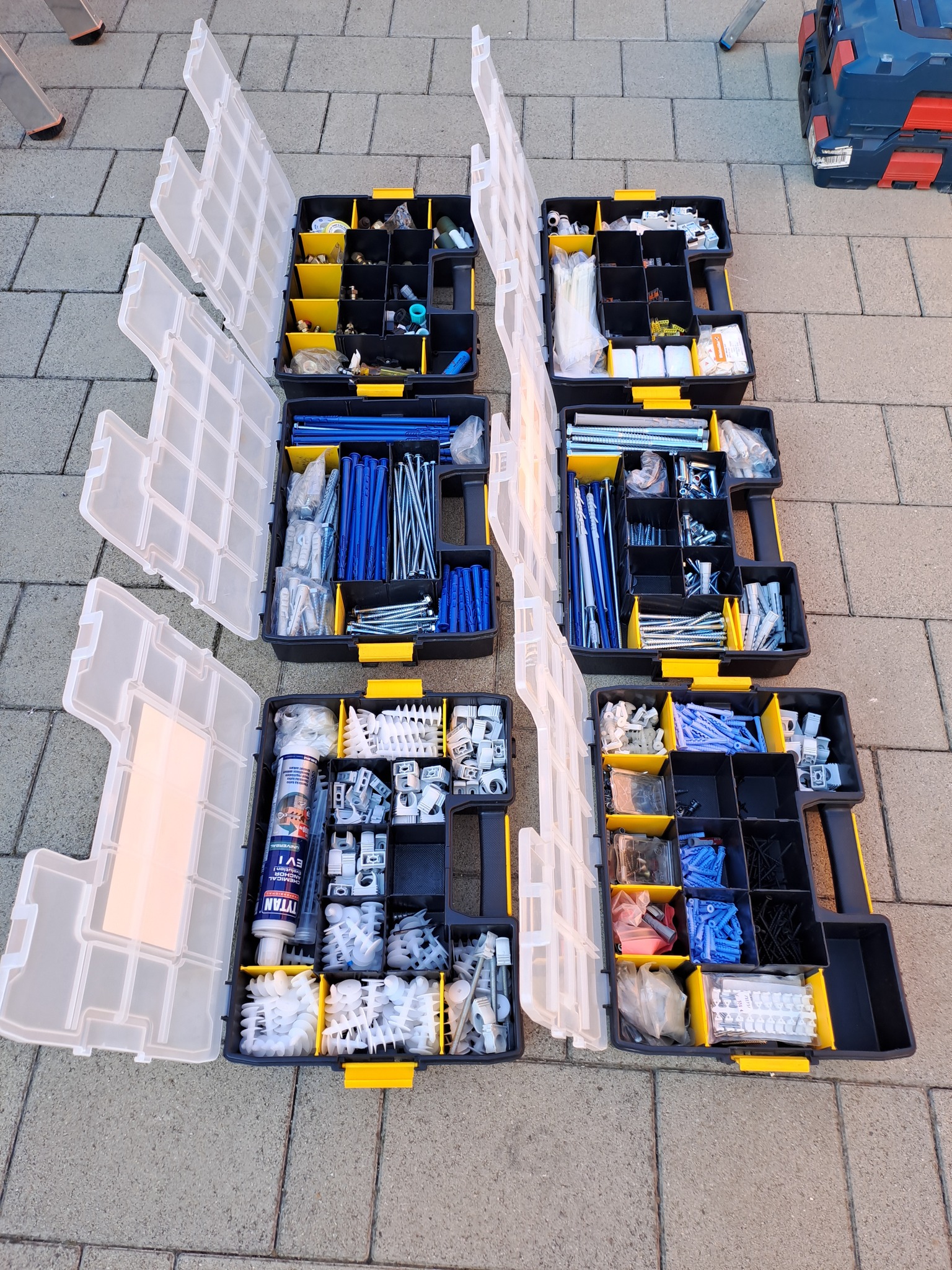 486309218_1050150667133912_2623860114307657143_n Rólunk / Felszerelés, szerszámok, gépek