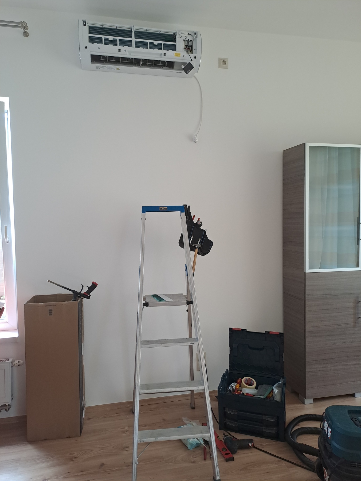 524330174_1148750443940600_7936016149186557993_n Referenciák